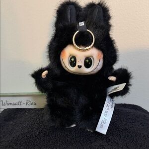 Lafufu with wings and tail